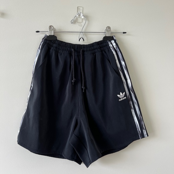 Adidas Originals x Danielle Cathari Shorts - Picture 1 of 2